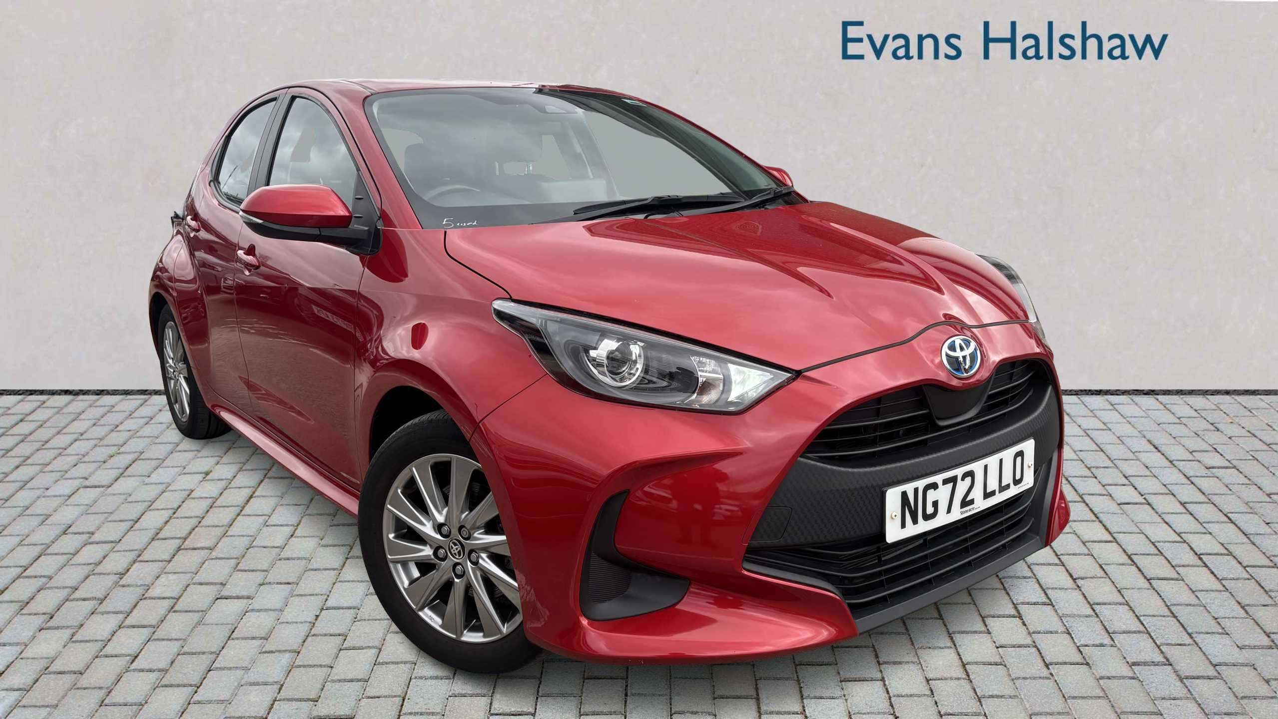 Main listing image - Toyota Yaris