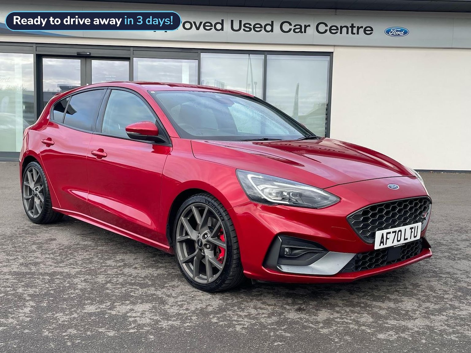 Main listing image - Ford Focus ST