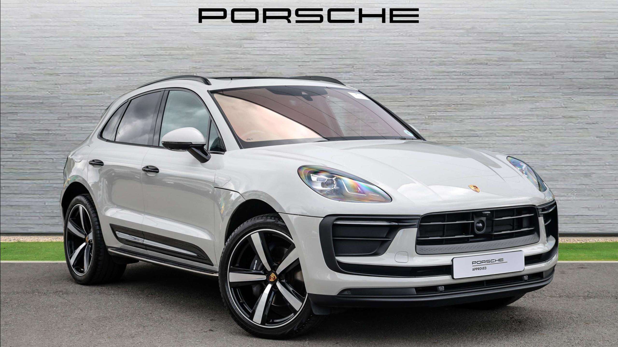 Main listing image - Porsche Macan