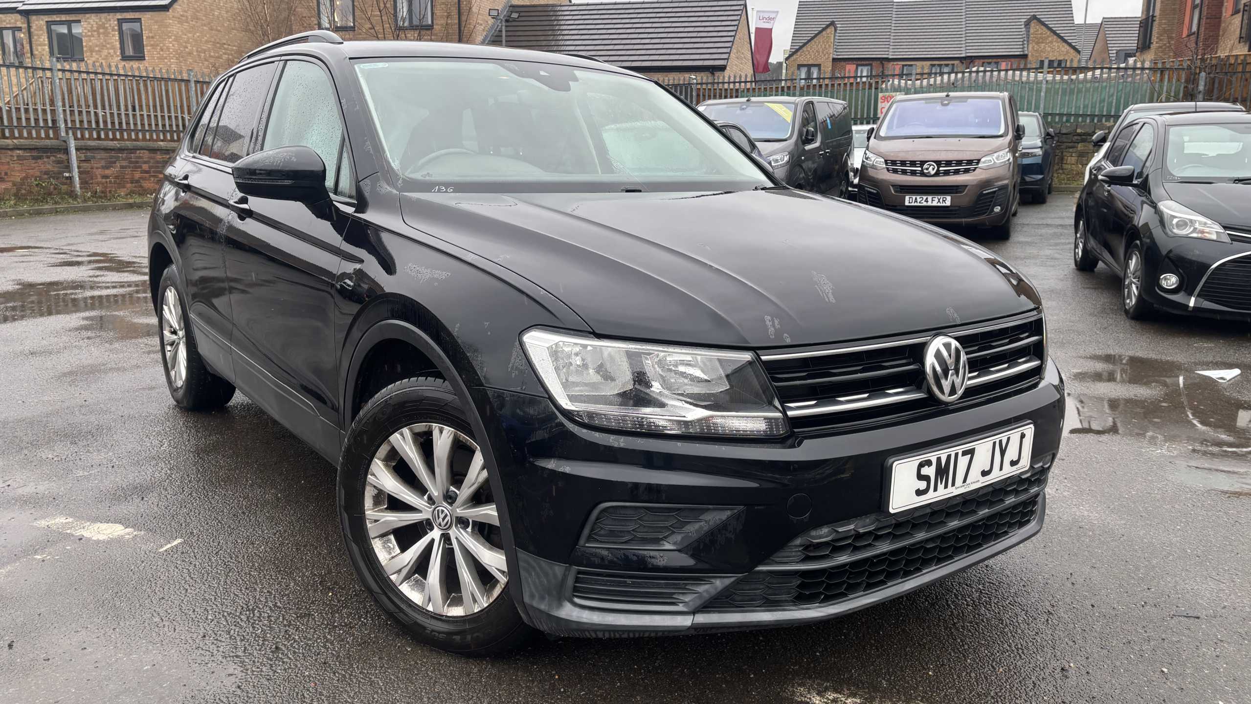Main listing image - Volkswagen Tiguan