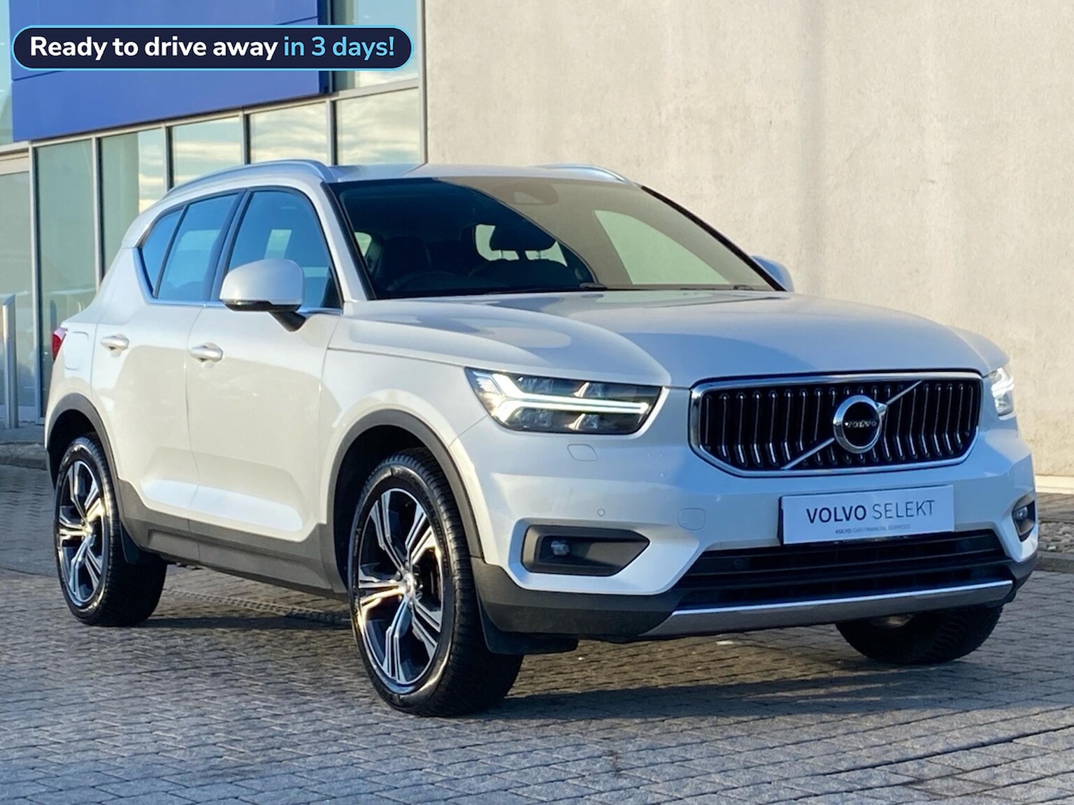 Main listing image - Volvo XC40