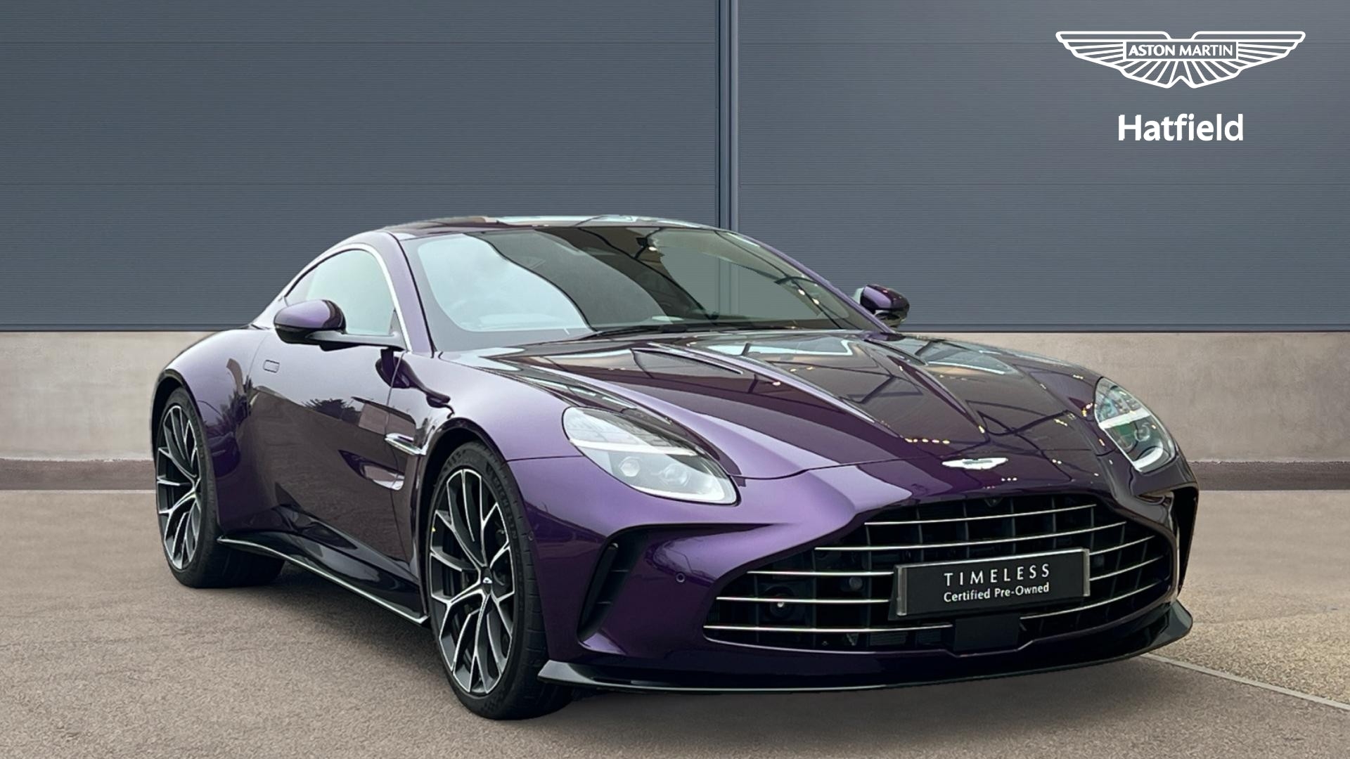 Main listing image - Aston Martin Vantage