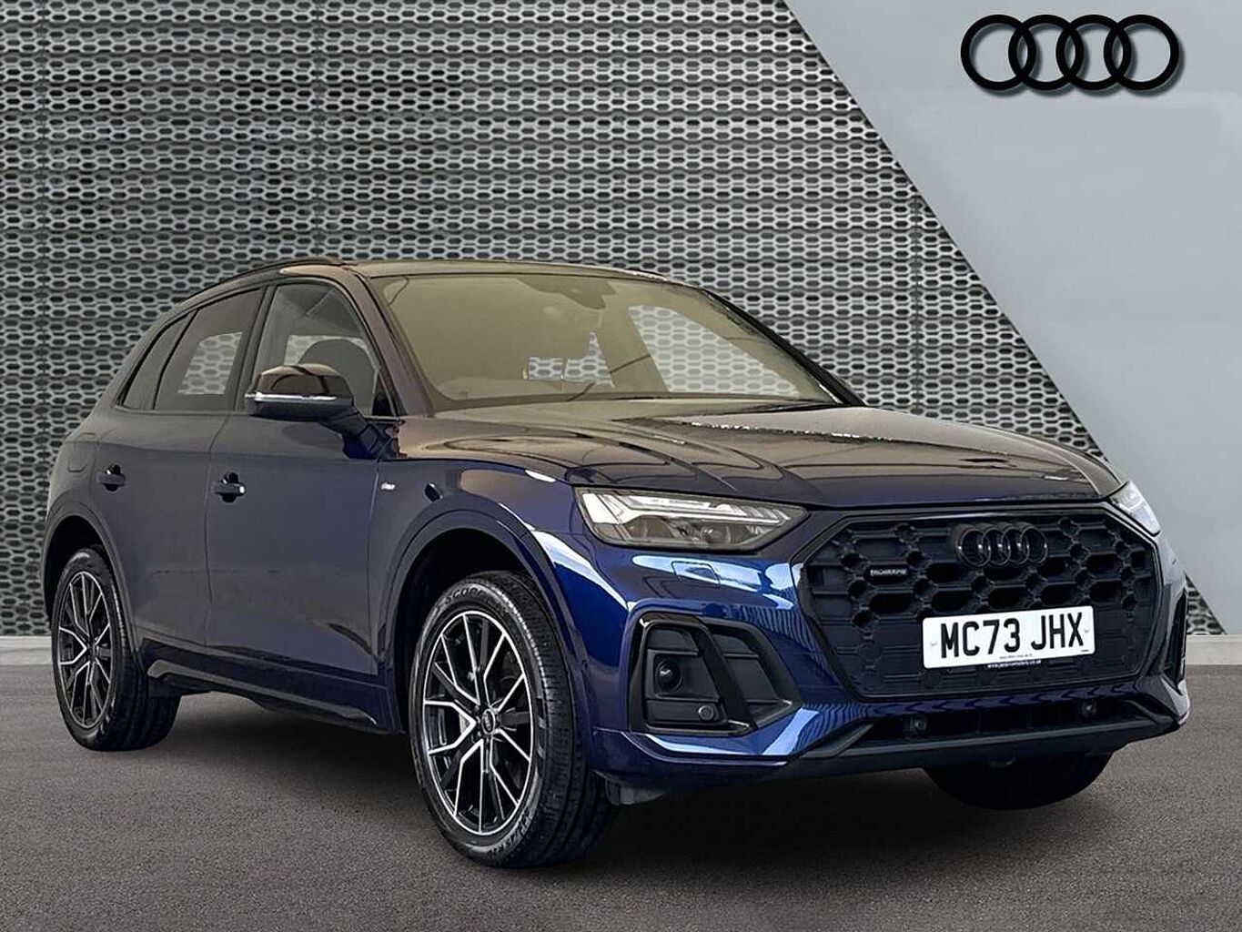 Main listing image - Audi Q5