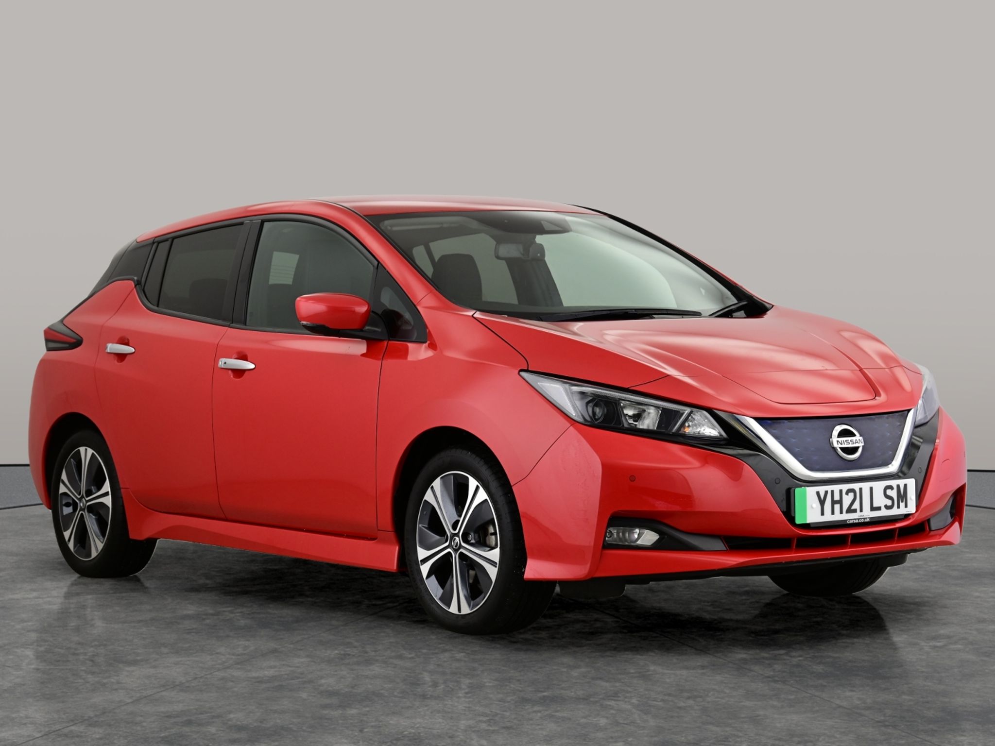 Main listing image - Nissan Leaf