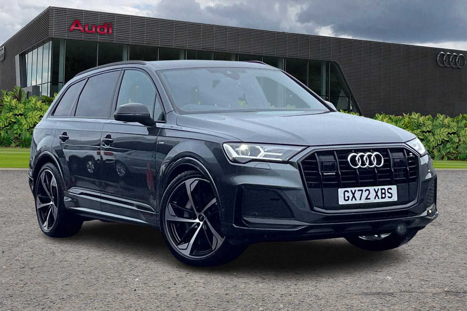 Main listing image - Audi Q7