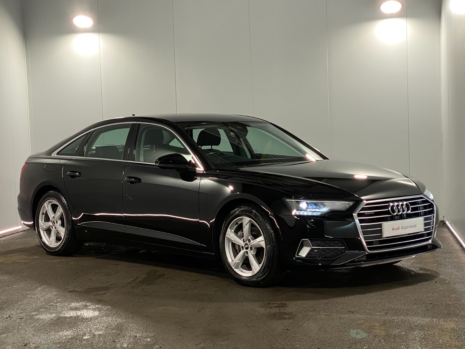 Main listing image - Audi A6