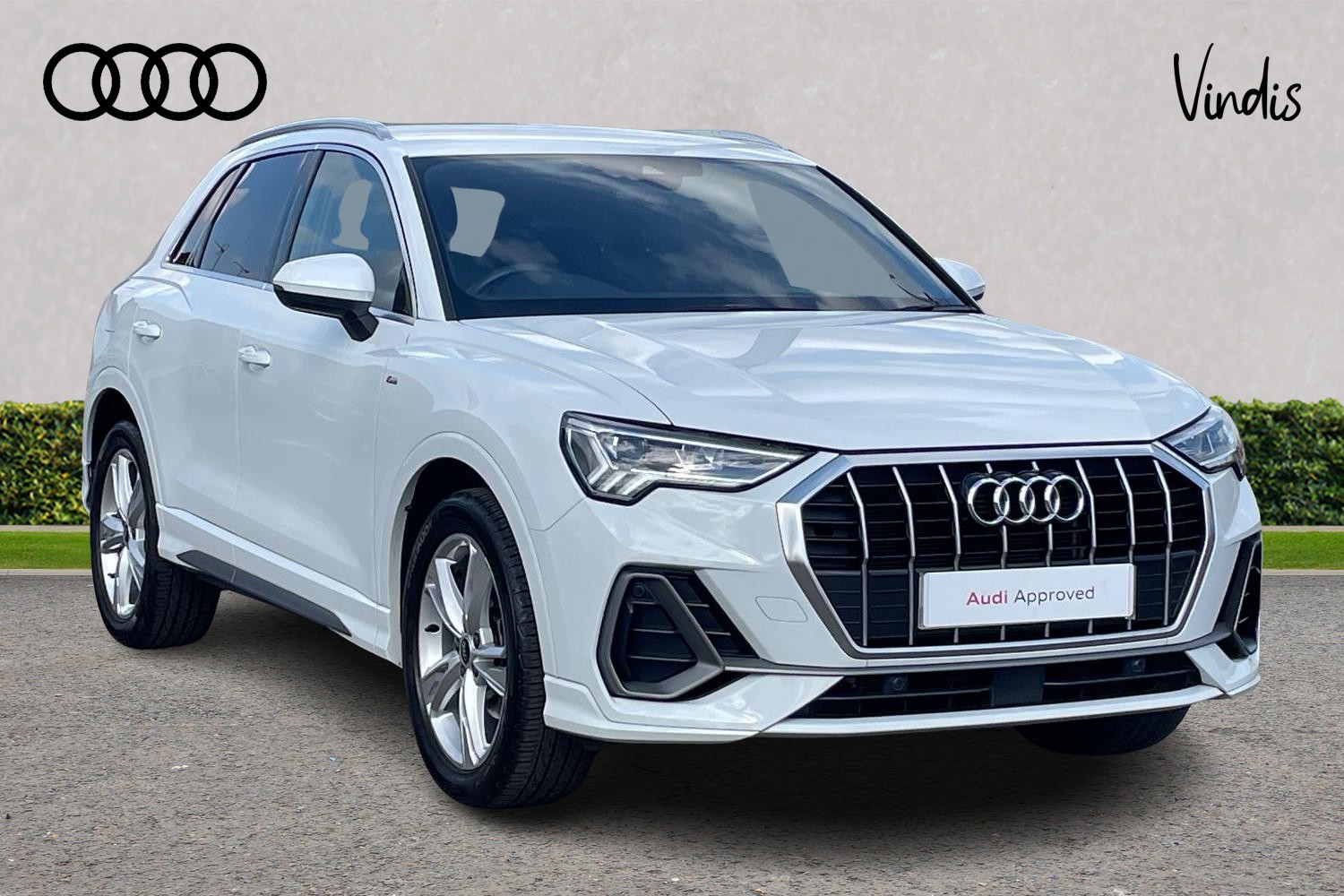 Main listing image - Audi Q3