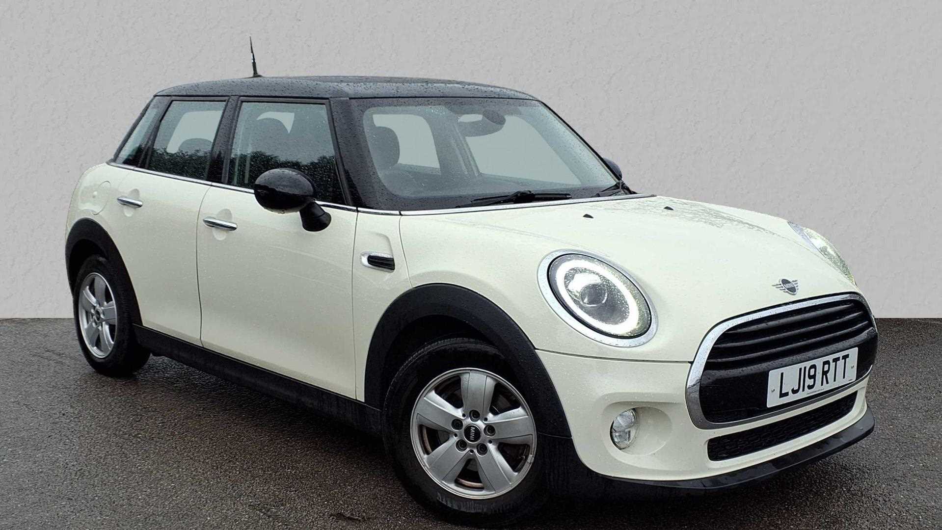 Main listing image - MINI Hatchback 5dr