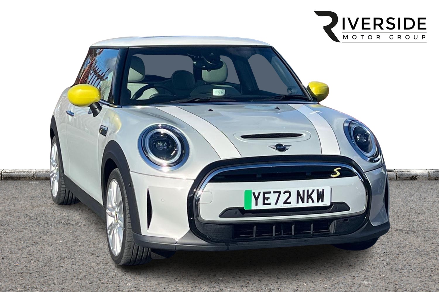 Main listing image - MINI Electric