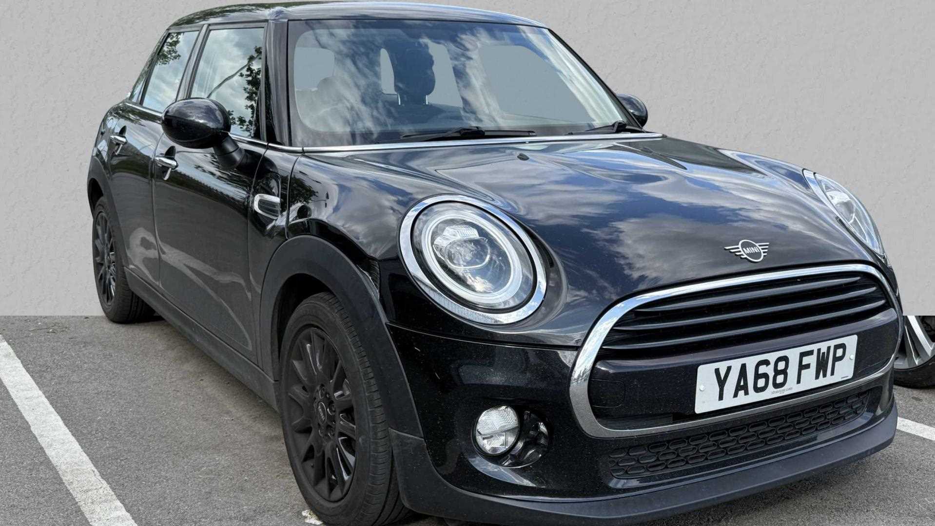 Main listing image - MINI Hatchback 5dr
