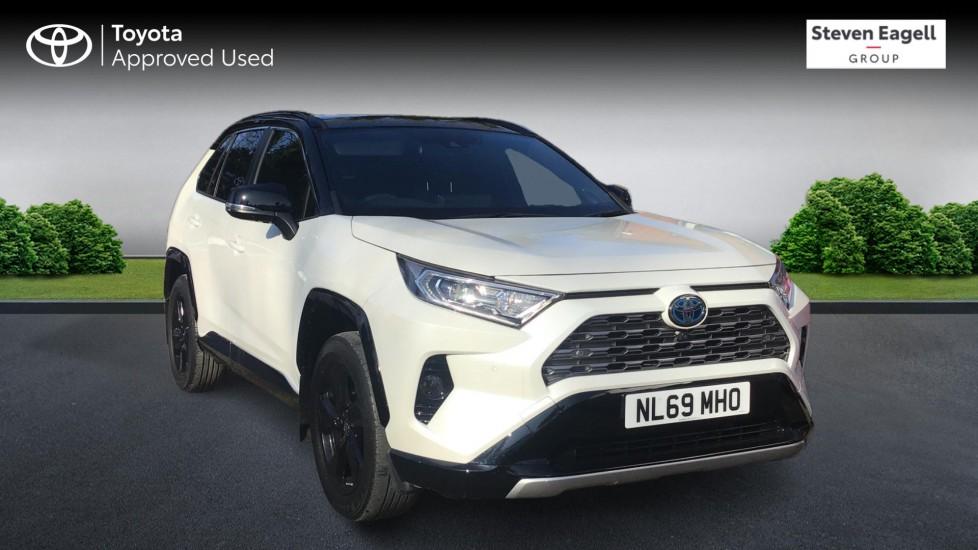 Main listing image - Toyota RAV4