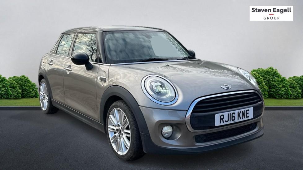 Main listing image - MINI Hatchback 5dr