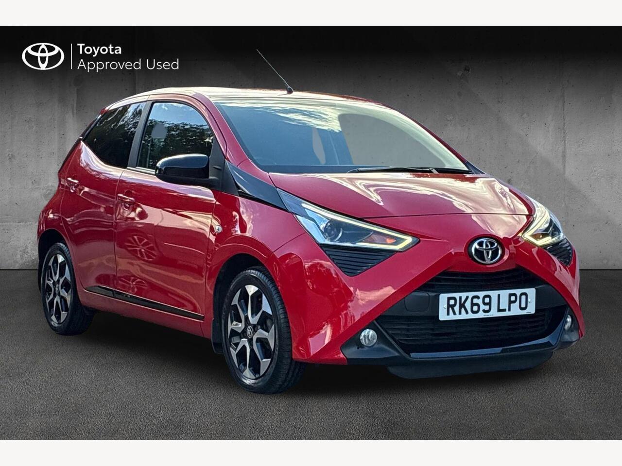 Main listing image - Toyota Aygo