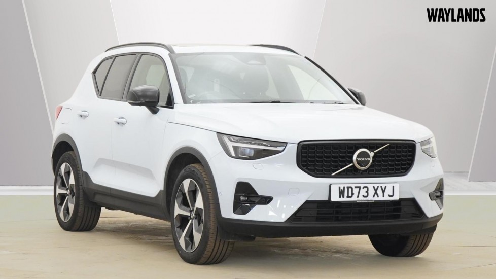 Main listing image - Volvo XC40