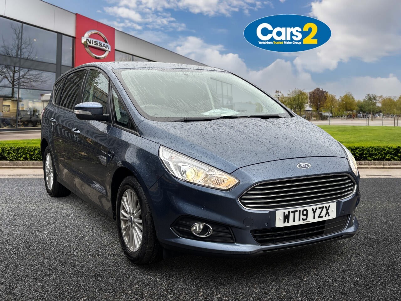 Main listing image - Ford S-MAX