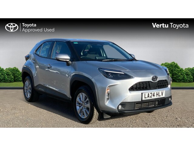 Main listing image - Toyota Yaris Cross