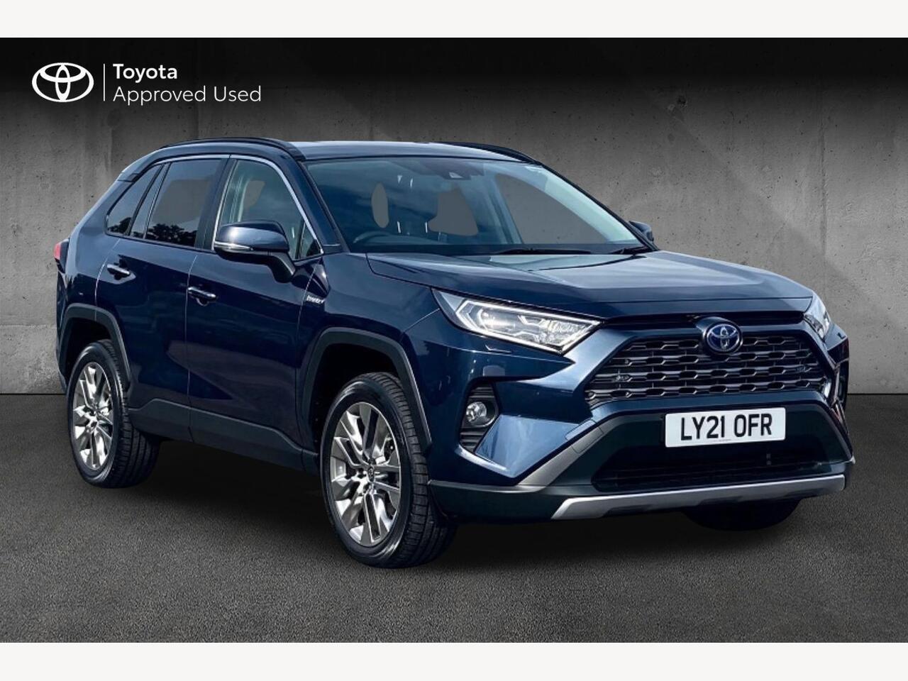 Main listing image - Toyota RAV4