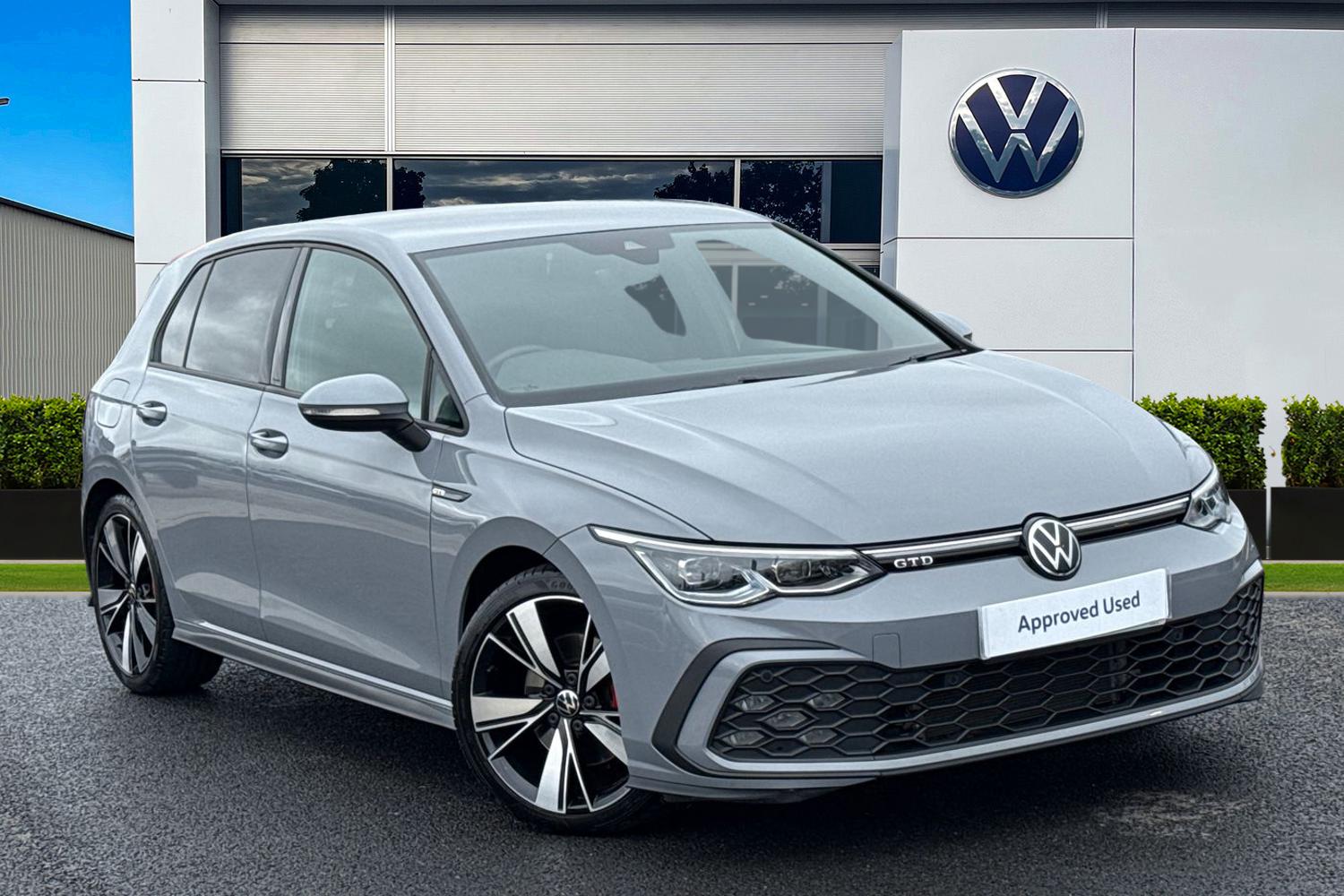 Main listing image - Volkswagen Golf
