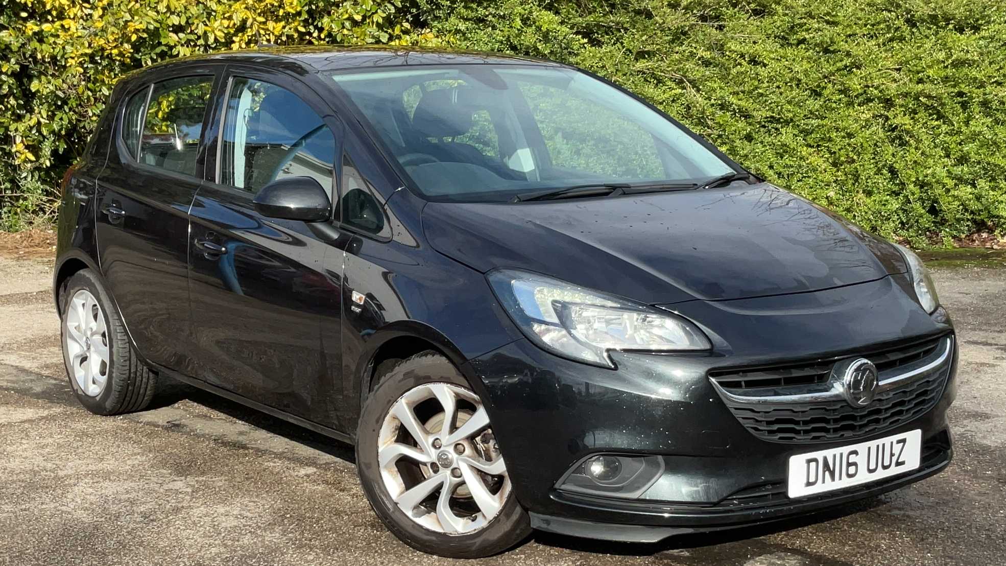 Main listing image - Vauxhall Corsa