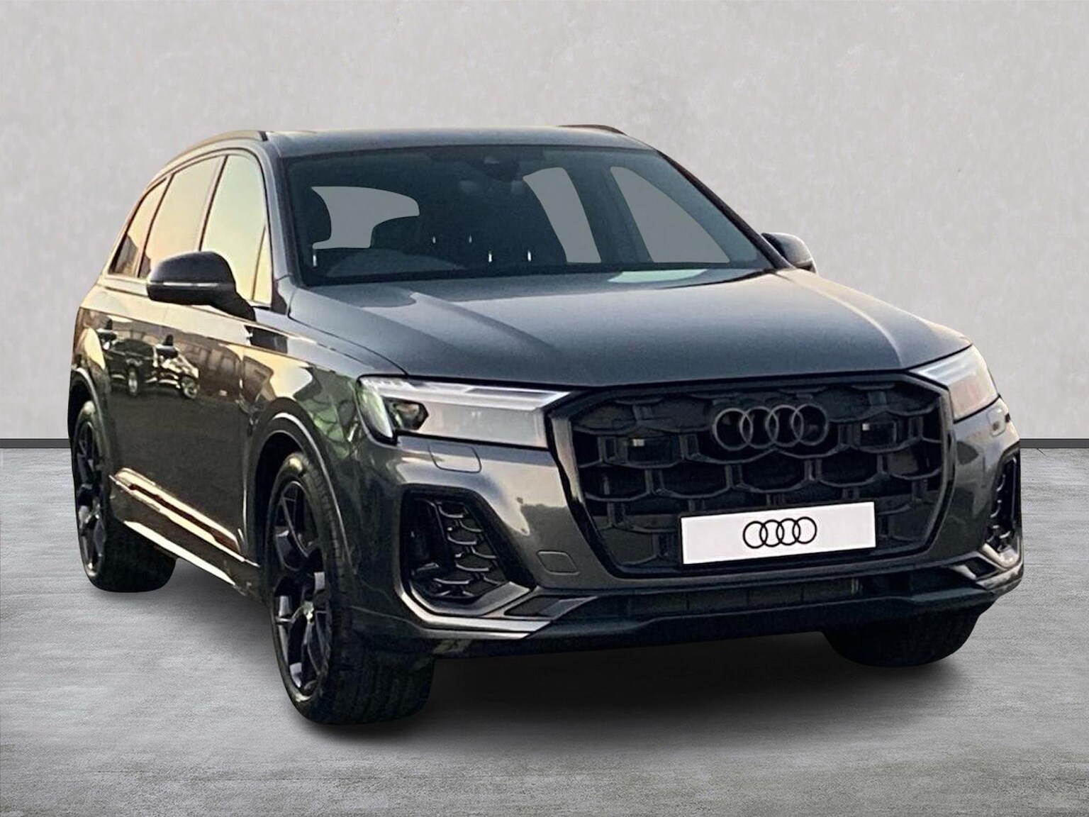 Main listing image - Audi Q7