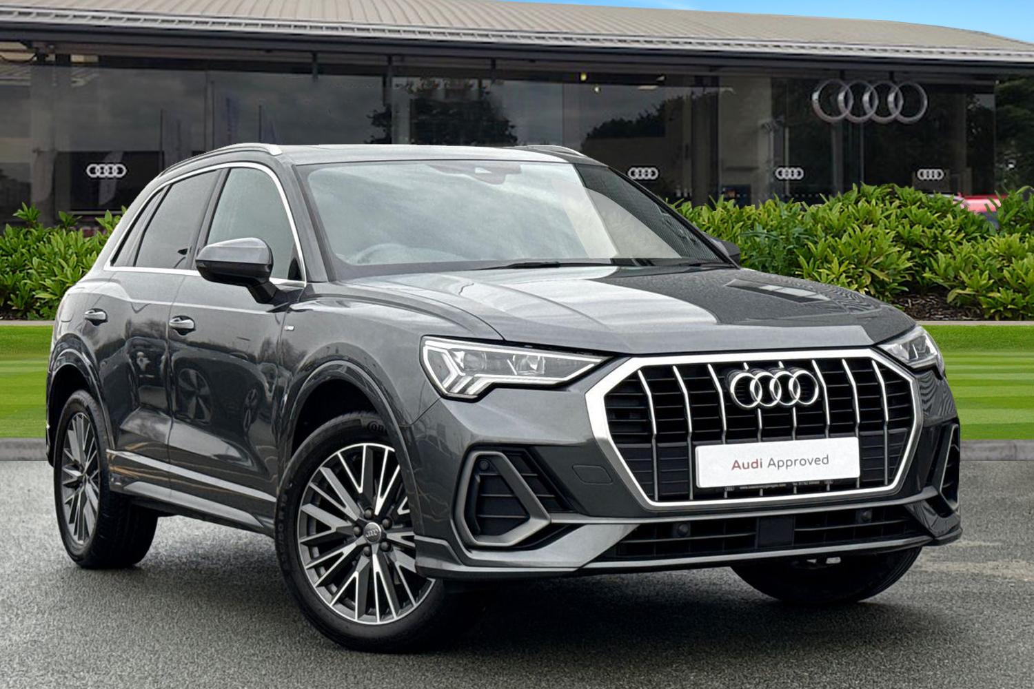 Main listing image - Audi Q3