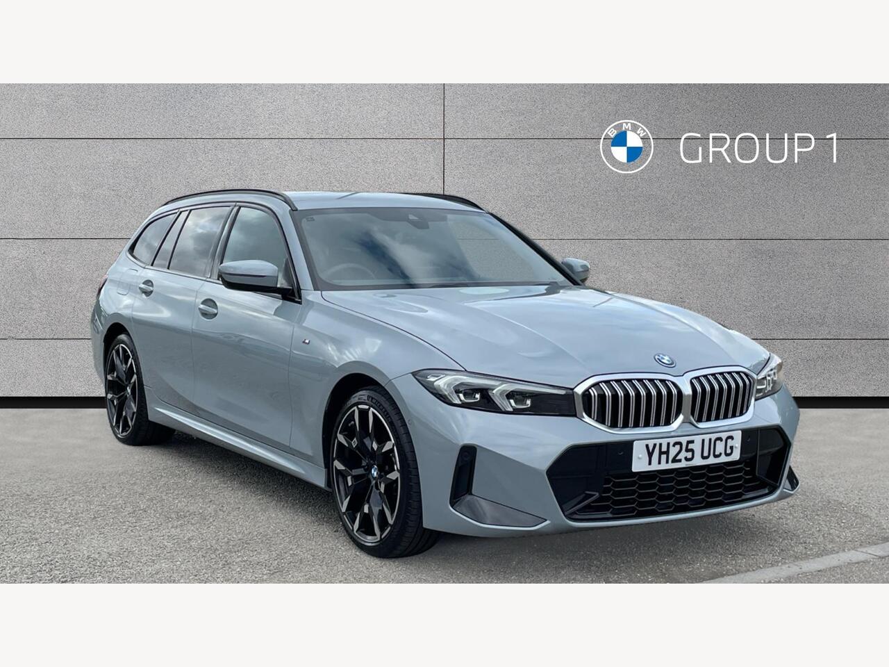 Main listing image - BMW 3 Series Touring