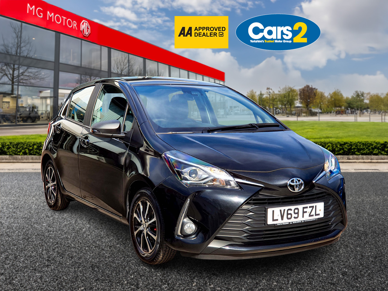 Main listing image - Toyota Yaris