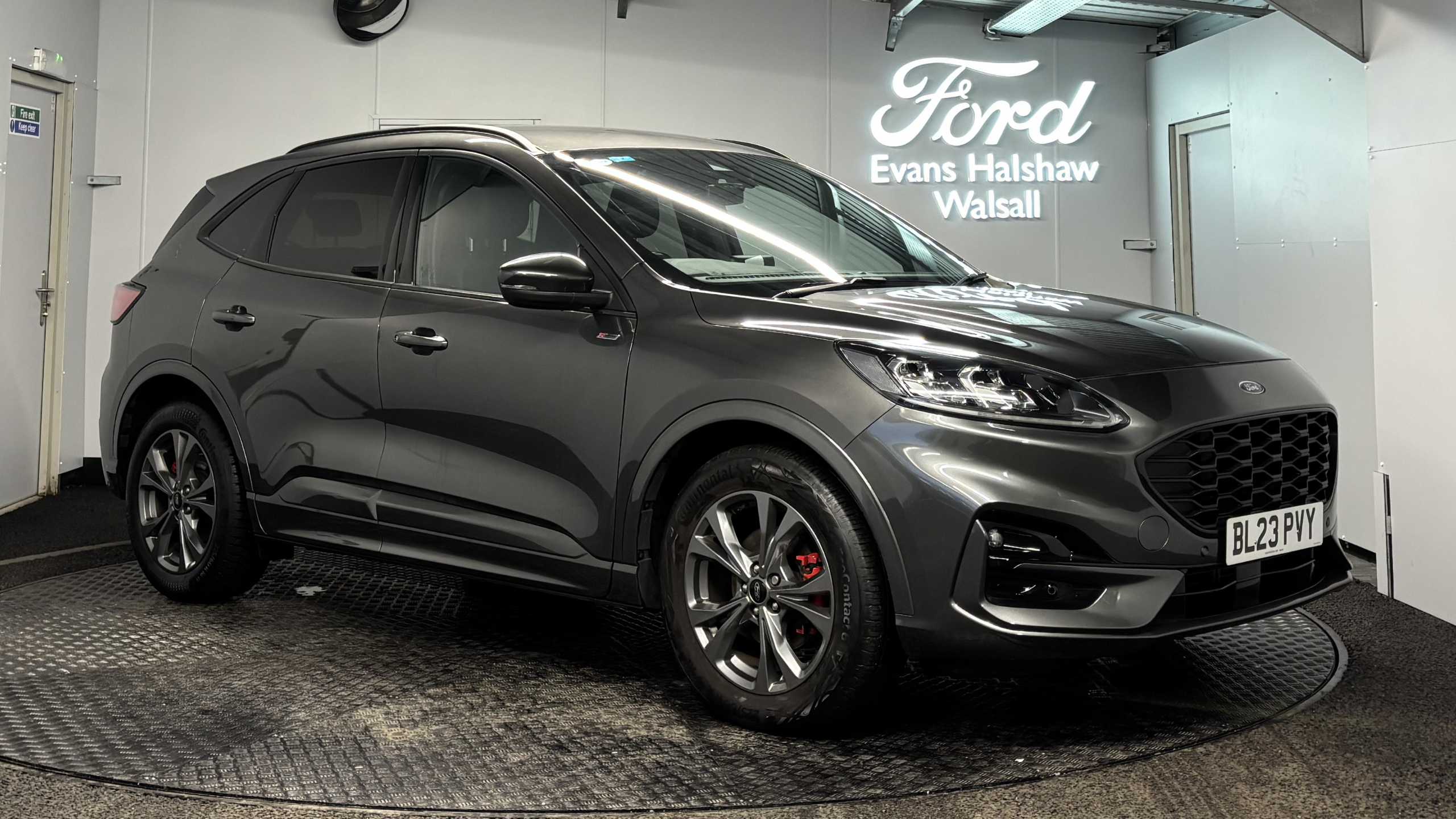 Main listing image - Ford Kuga