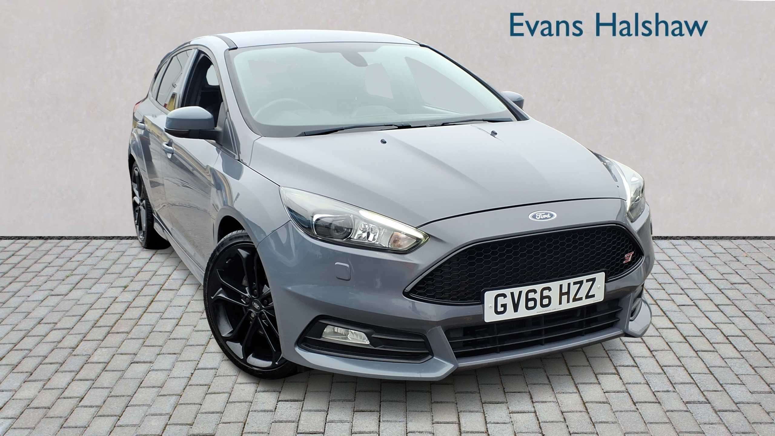 Main listing image - Ford Focus ST