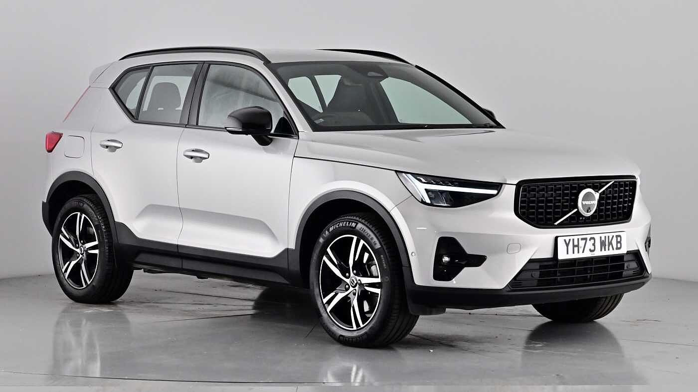 Main listing image - Volvo XC40