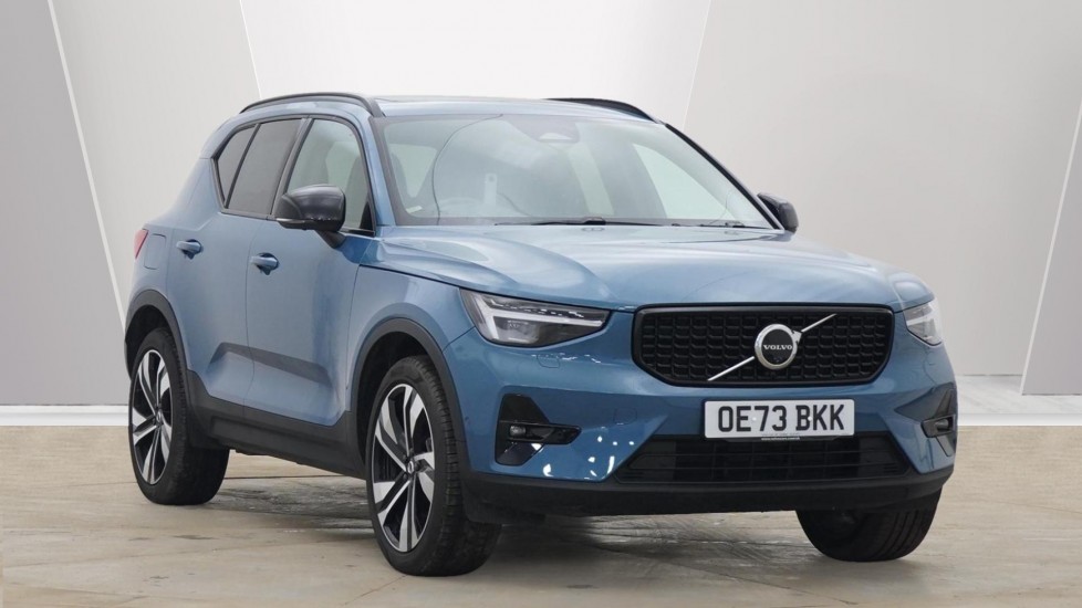 Main listing image - Volvo XC40