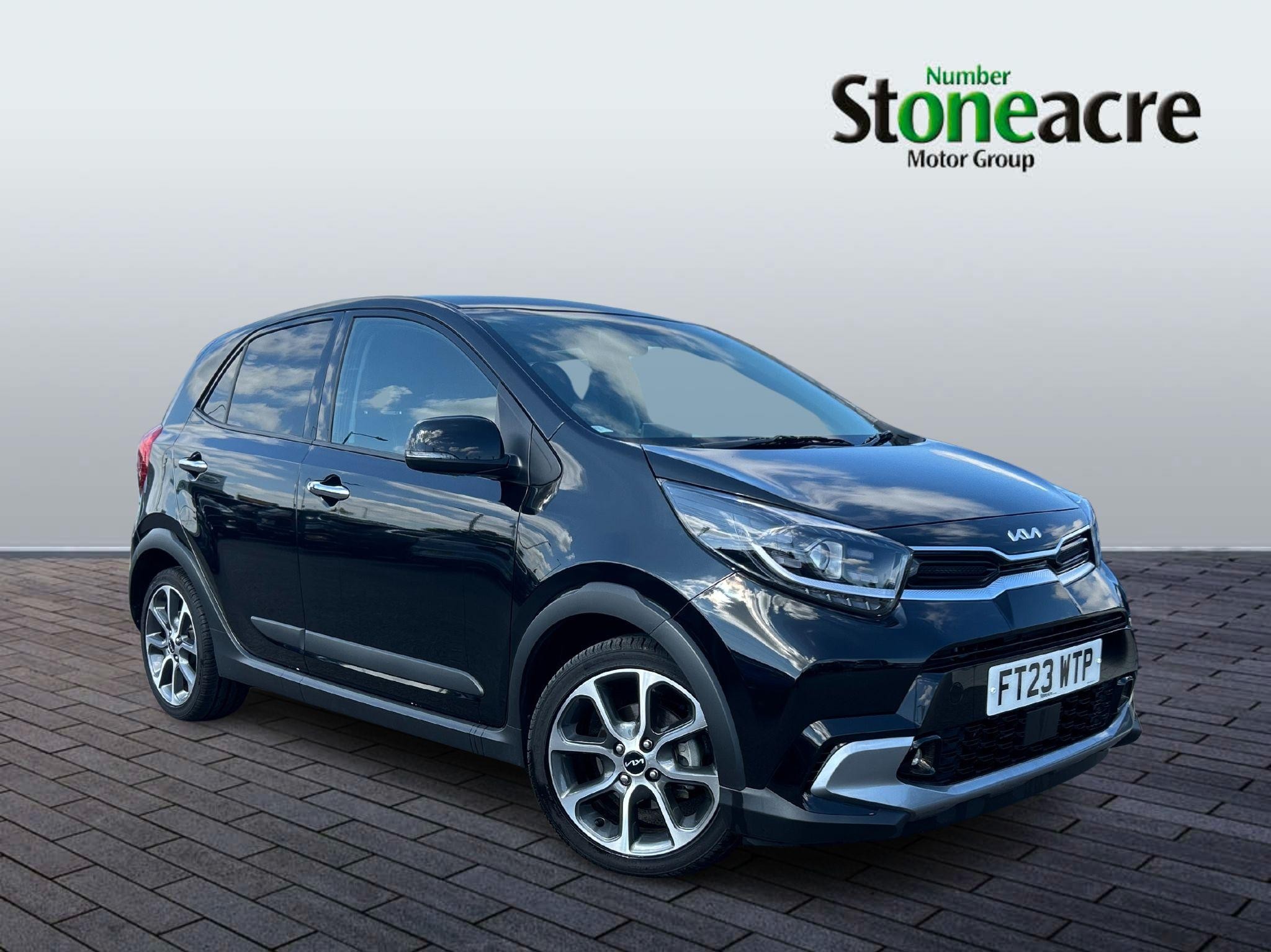 Main listing image - Kia Picanto