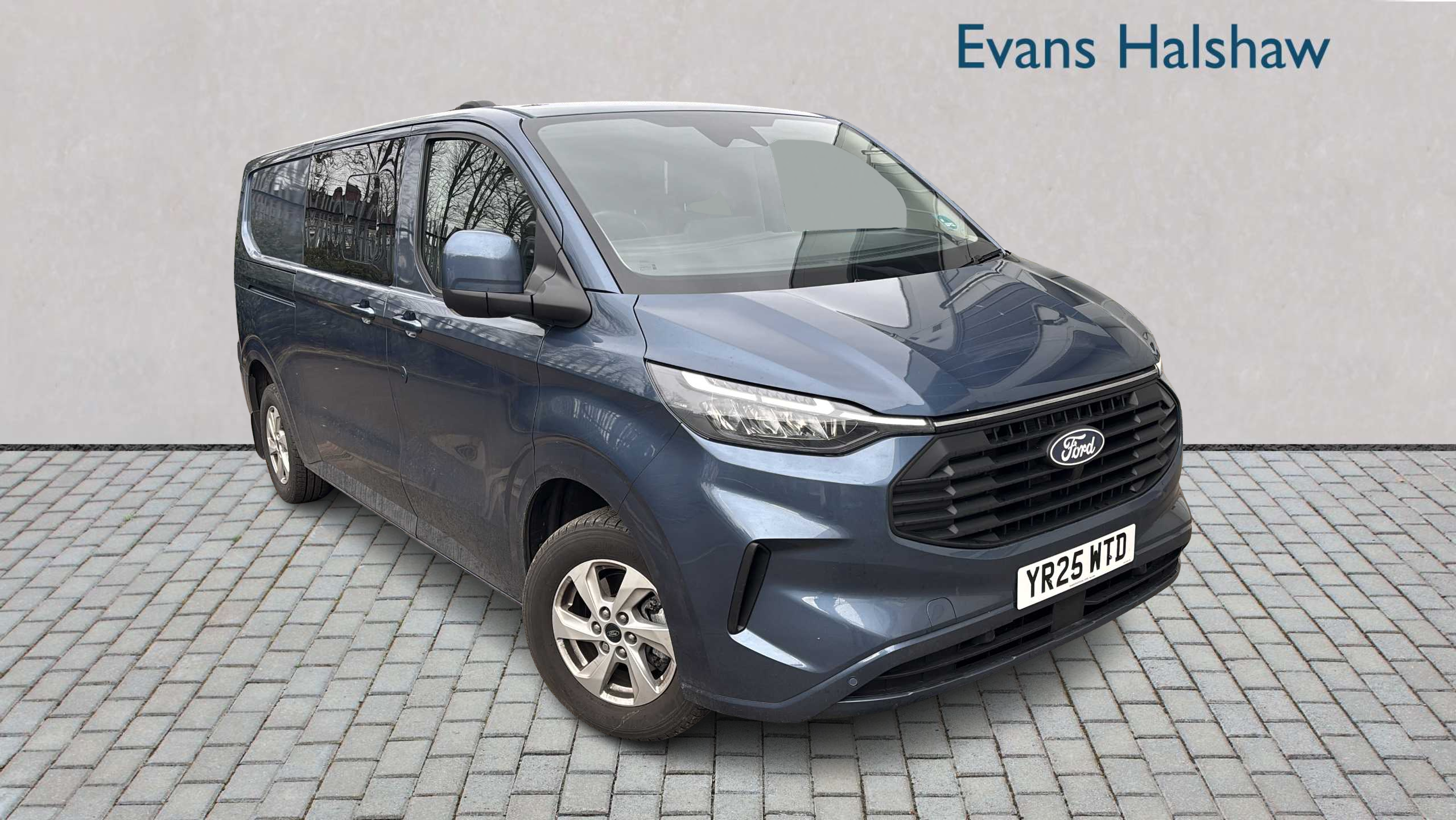 Main listing image - Ford Transit Custom