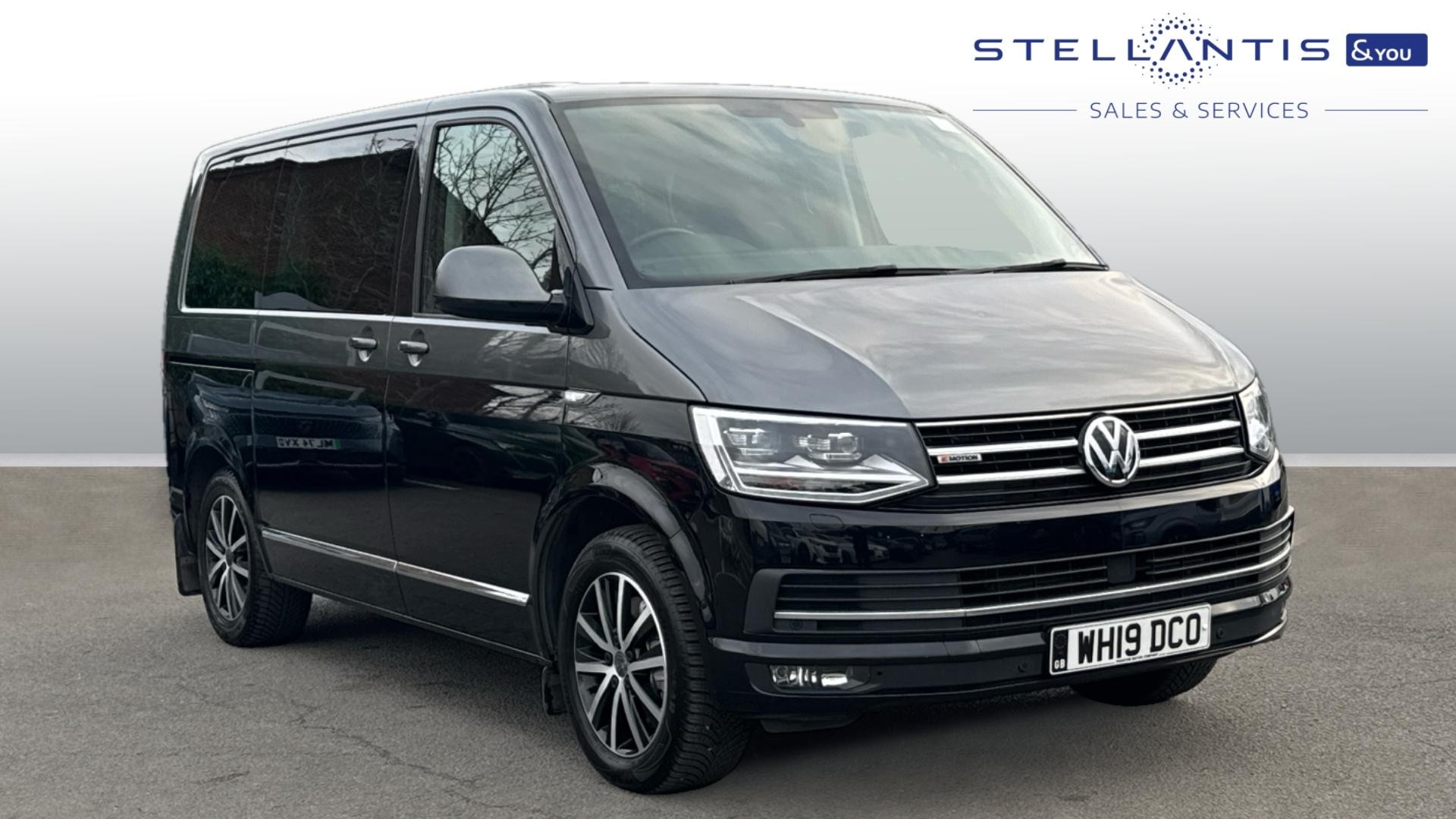 Main listing image - Volkswagen Caravelle