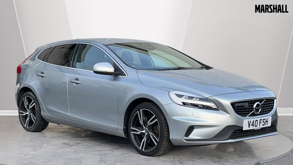 Main listing image - Volvo V40