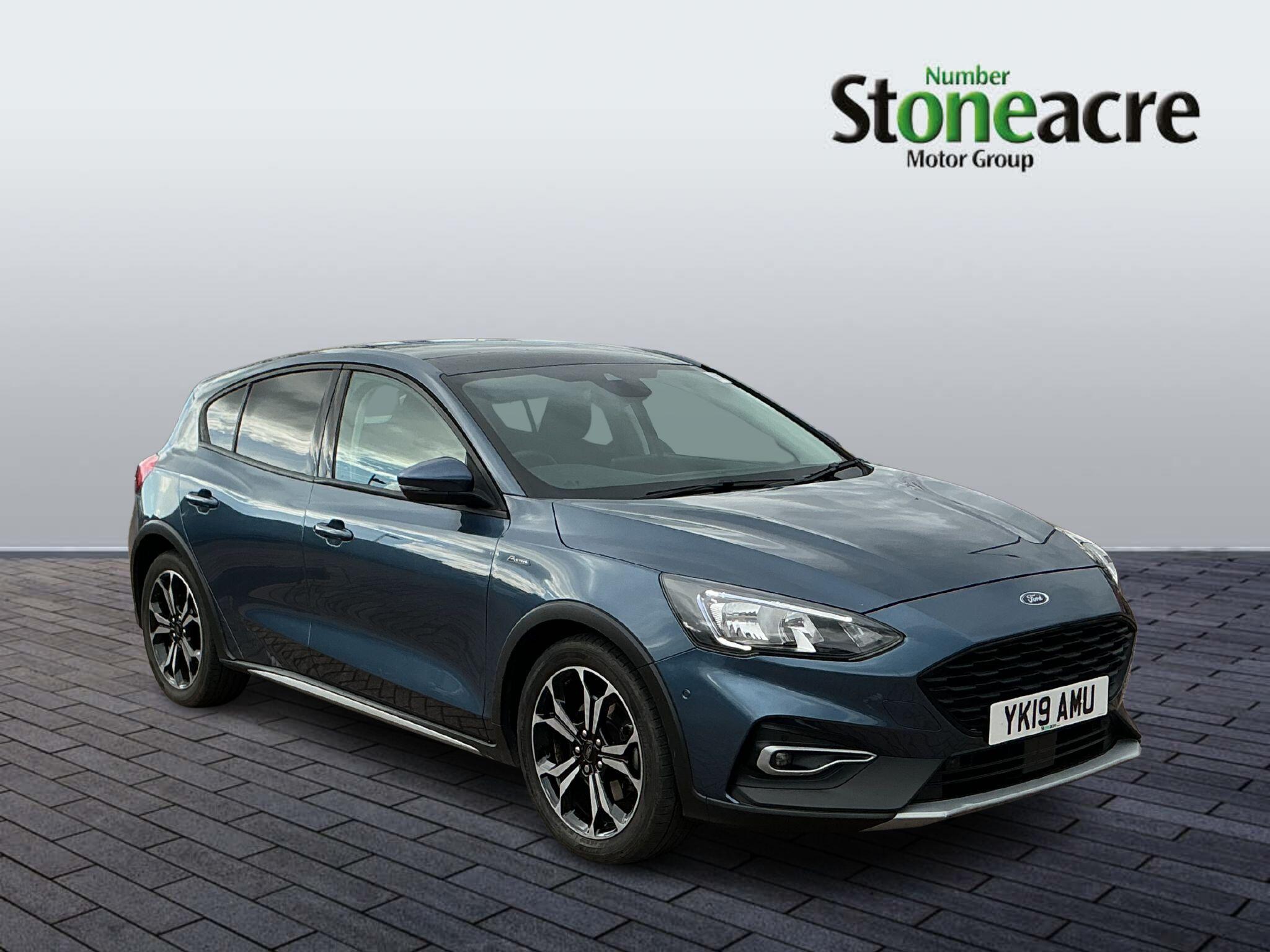 Main listing image - Ford Focus Active