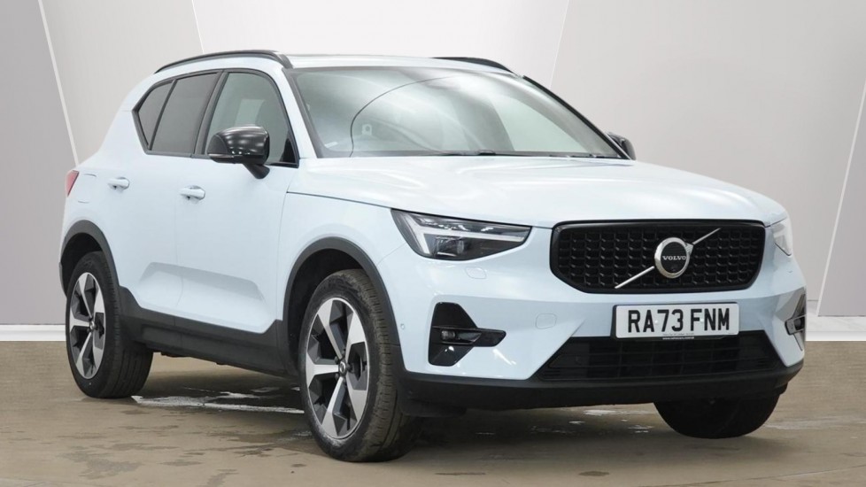 Main listing image - Volvo XC40