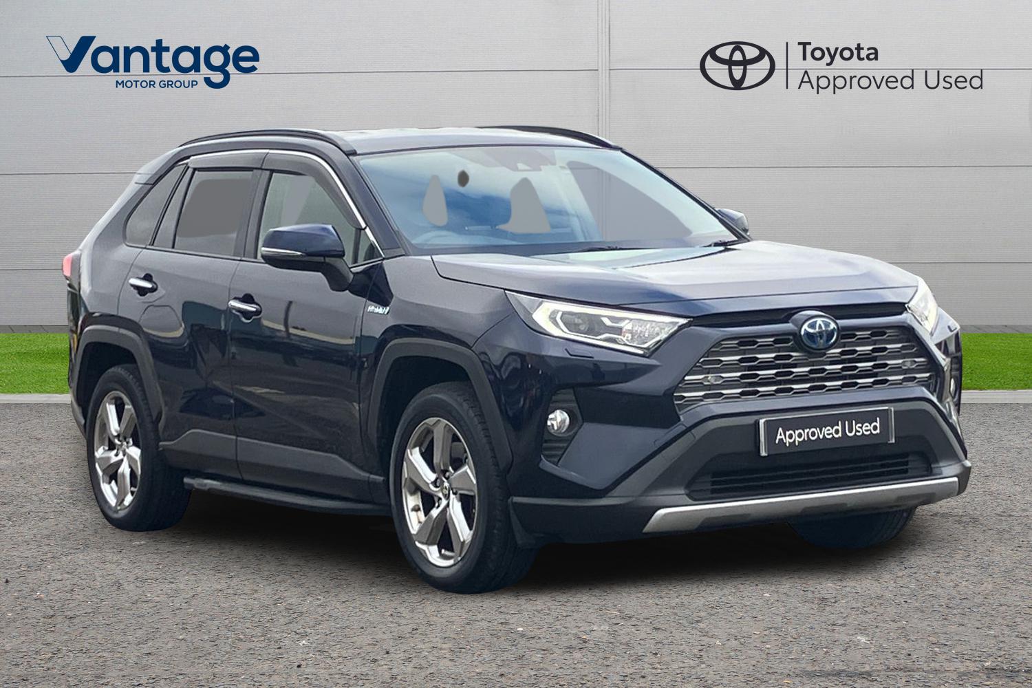 Main listing image - Toyota RAV4