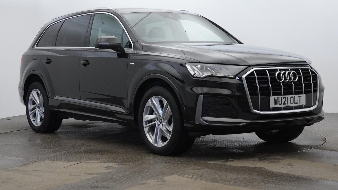 Main listing image - Audi Q7