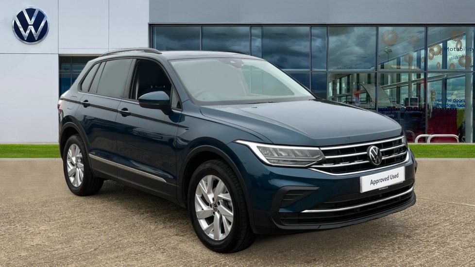 Main listing image - Volkswagen Tiguan