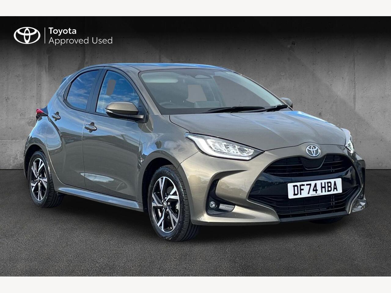 Main listing image - Toyota Yaris