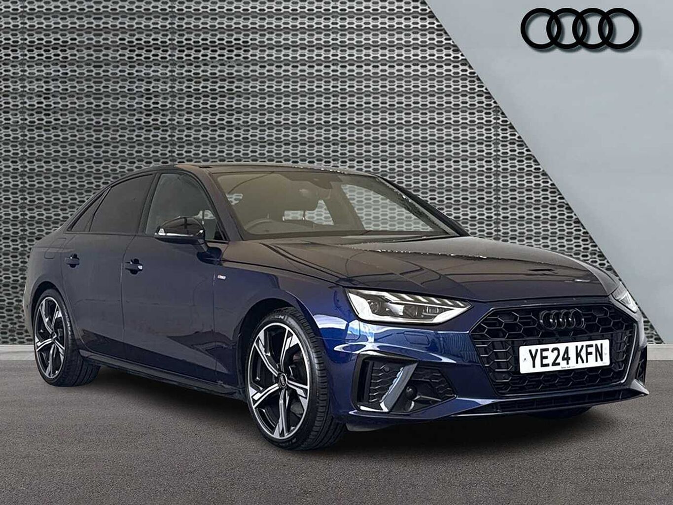 Main listing image - Audi A4
