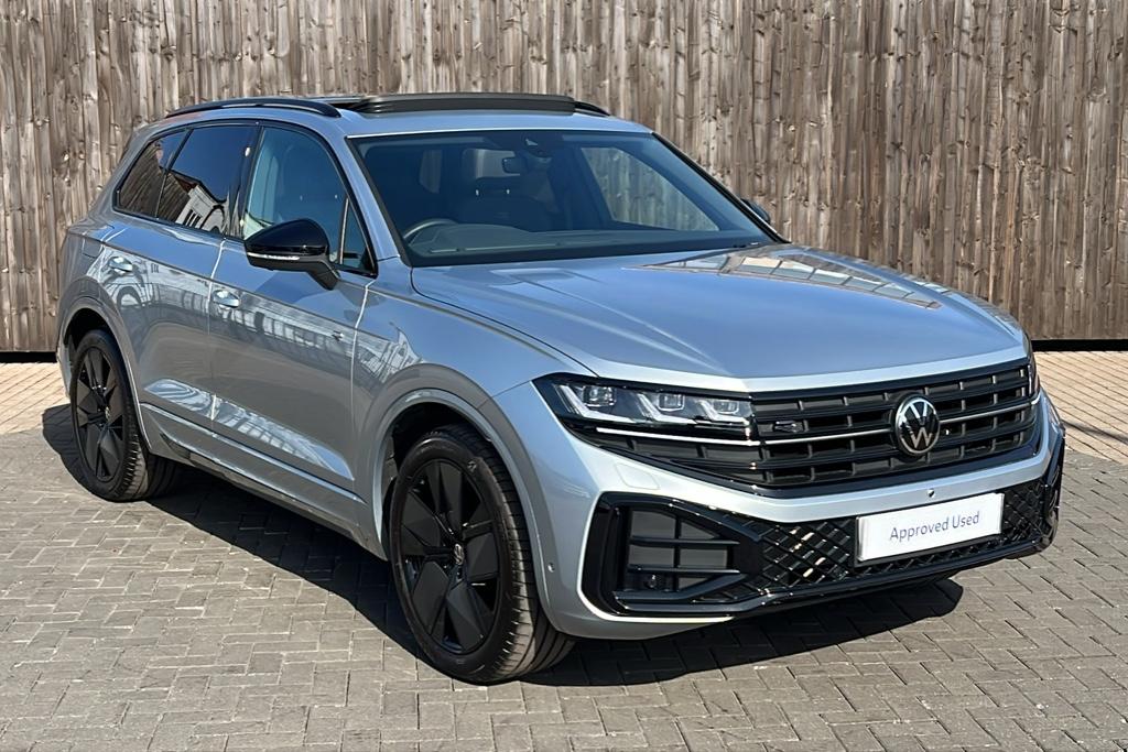 Main listing image - Volkswagen Touareg