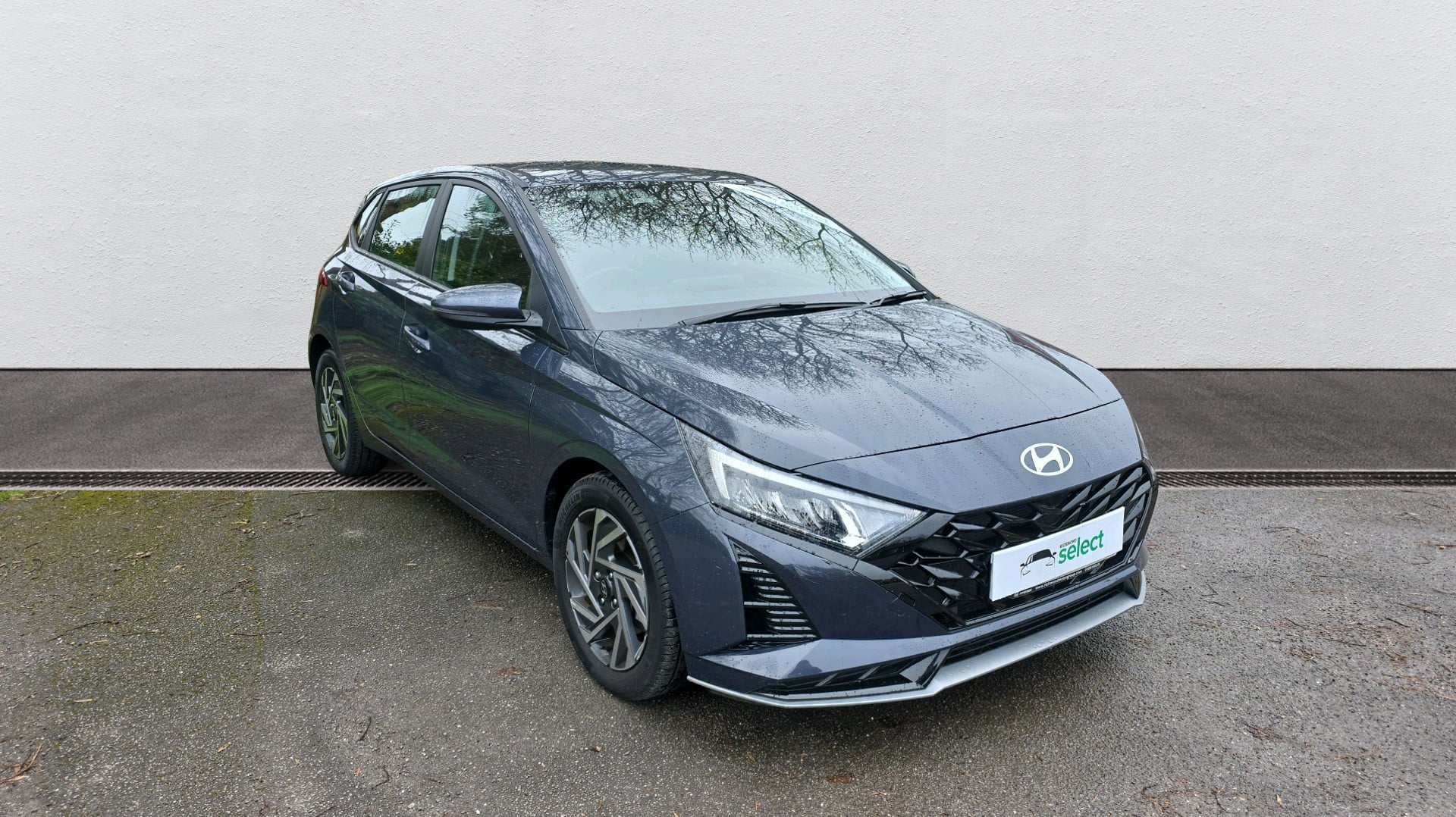 Main listing image - Hyundai i20