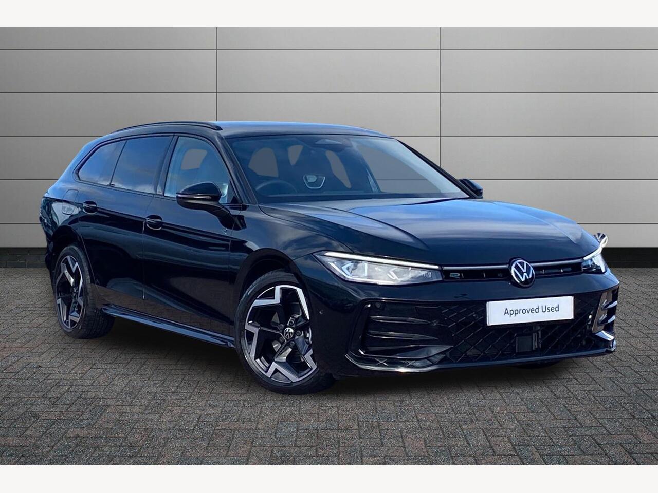 Main listing image - Volkswagen Passat