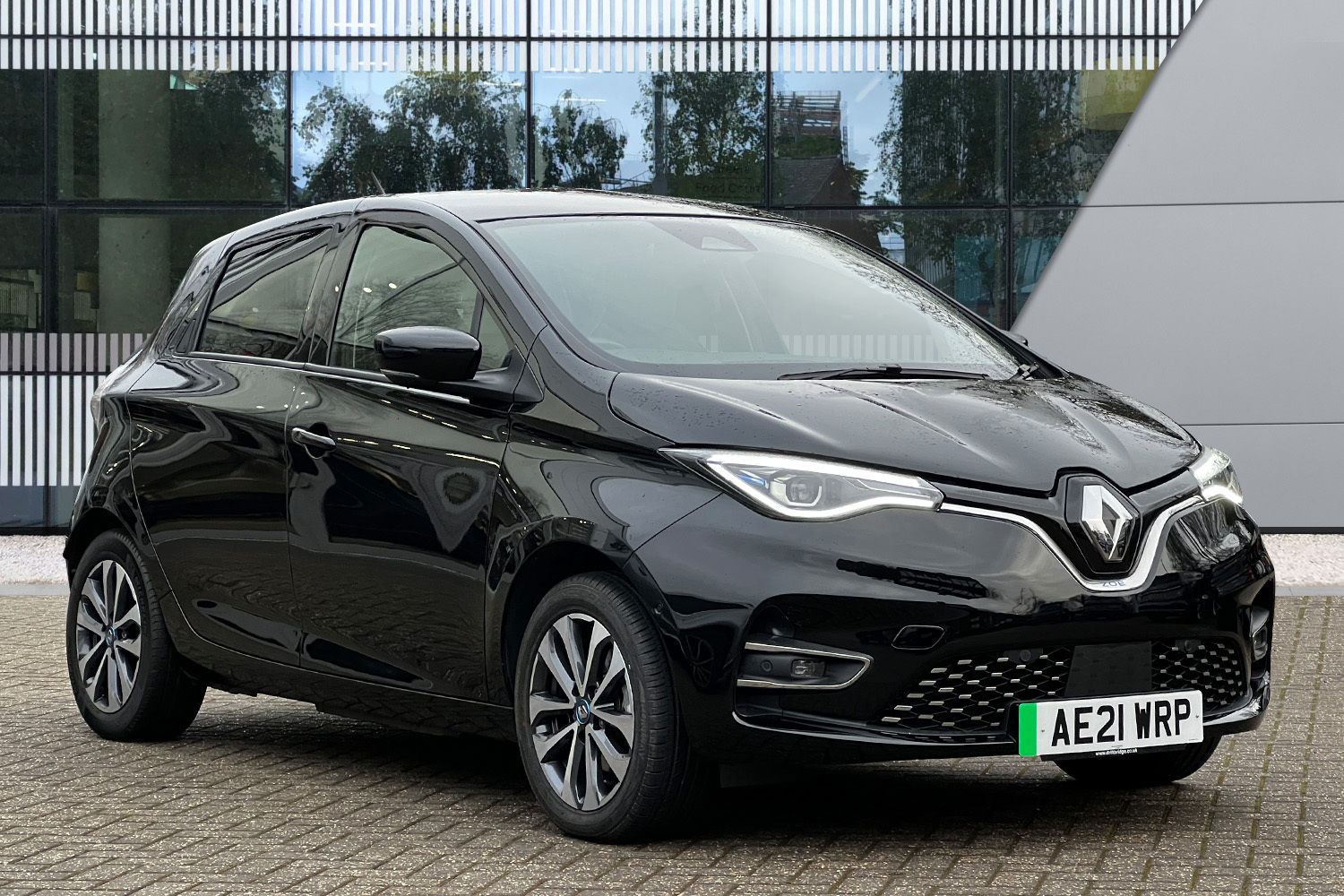 Main listing image - Renault Zoe