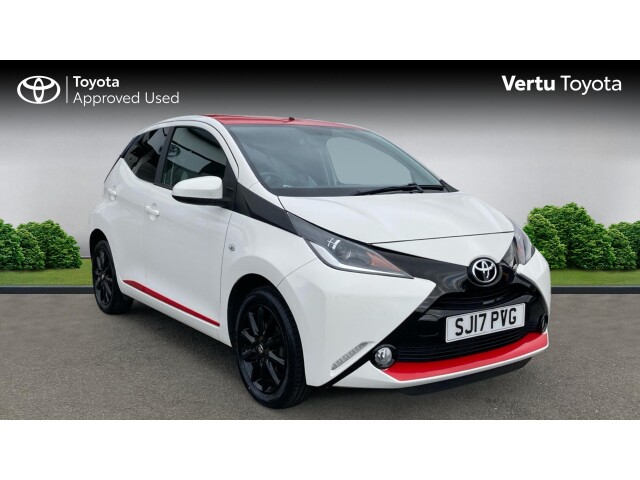 Main listing image - Toyota Aygo