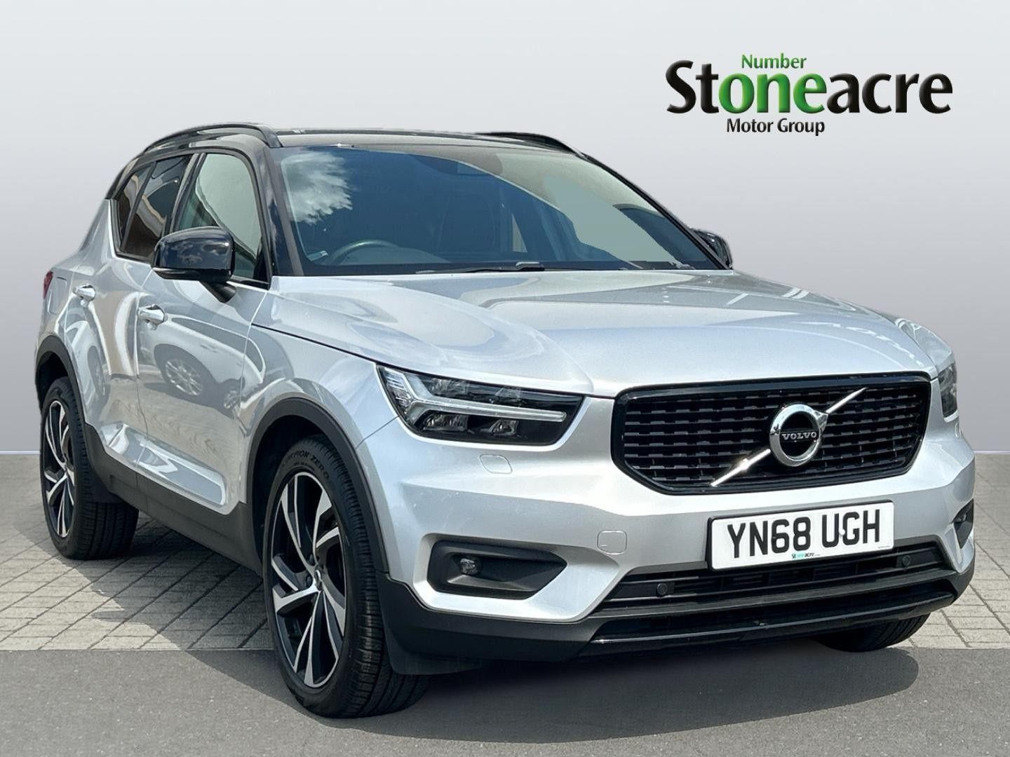 Main listing image - Volvo XC40