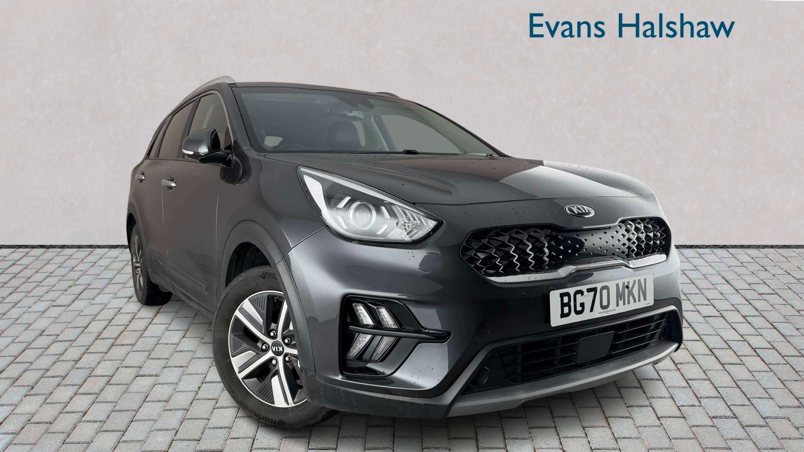 Main listing image - Kia Niro