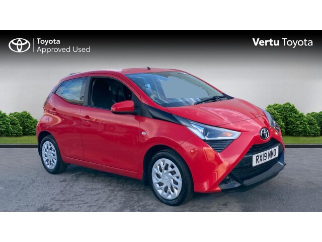 Main listing image - Toyota Aygo